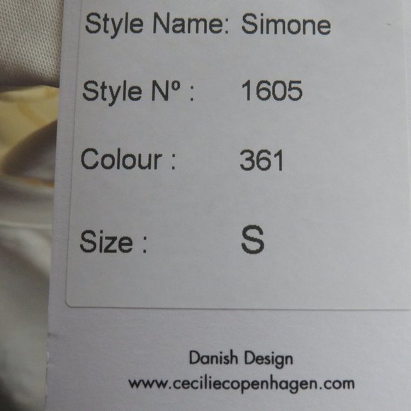 Cecilie Copenhagen Women's Size Small Organic Cotton Cream Logo Tee - Picture 6 of 10